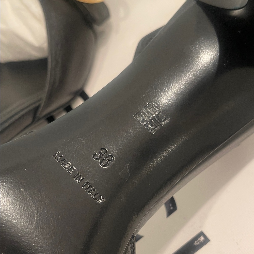 GIVENCHY Black Leather Slingback Heels . NWB SZ 38 - Picture 6 of 9